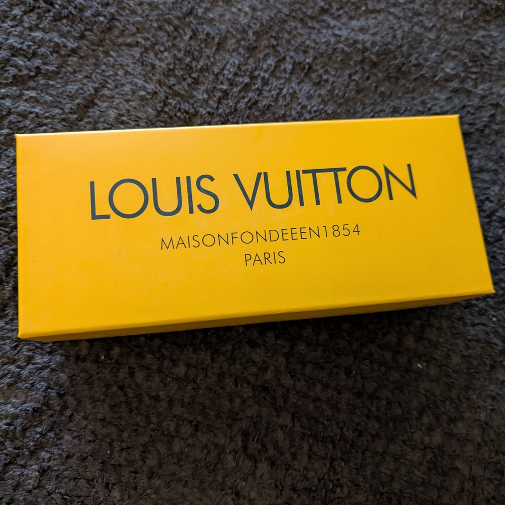 Louis Vuitton Monogram Socks Set - Picture 3 of 4